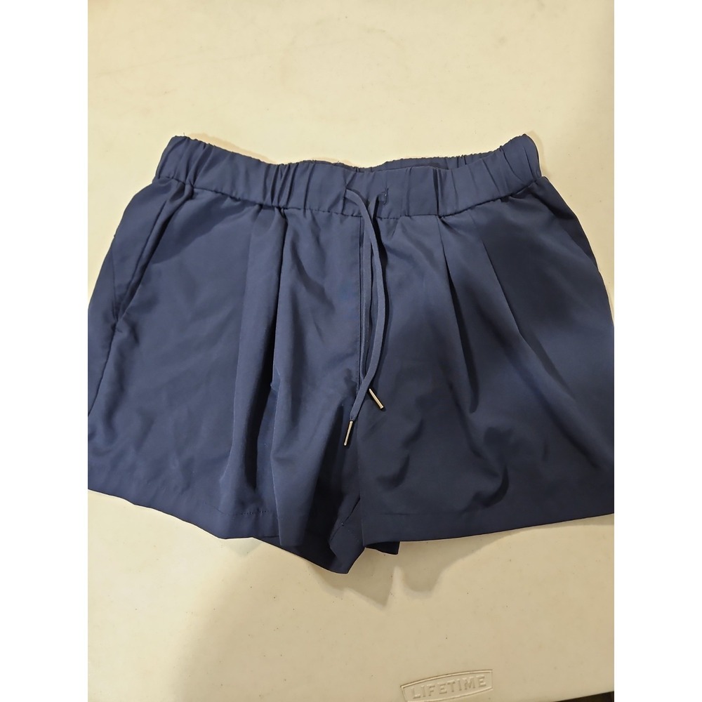 Halara Women's Shorts Navy Blue Size Medium Drawstring With Pockets (1670